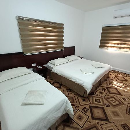 Happy Night Hostel Wadi Musa Extérieur photo