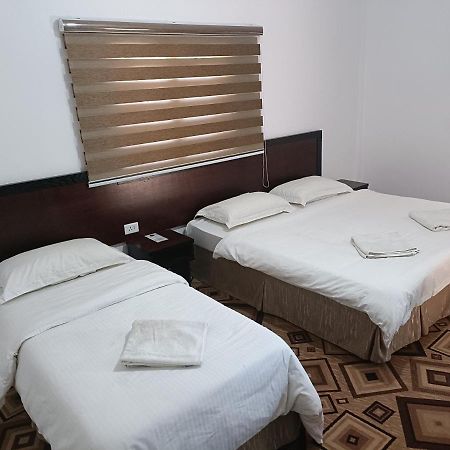 Happy Night Hostel Wadi Musa Extérieur photo