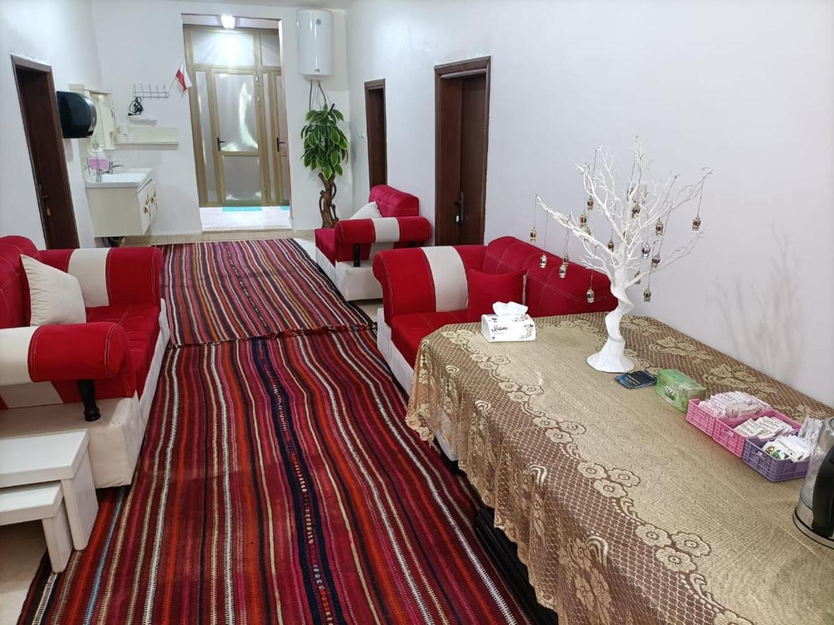 Happy Night Hostel Wadi Musa Extérieur photo