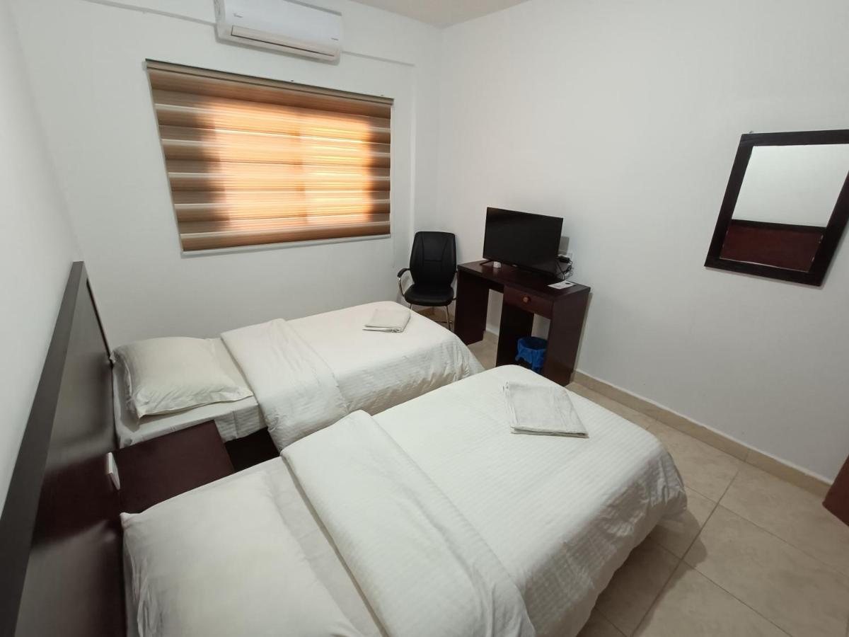 Happy Night Hostel Wadi Musa Extérieur photo