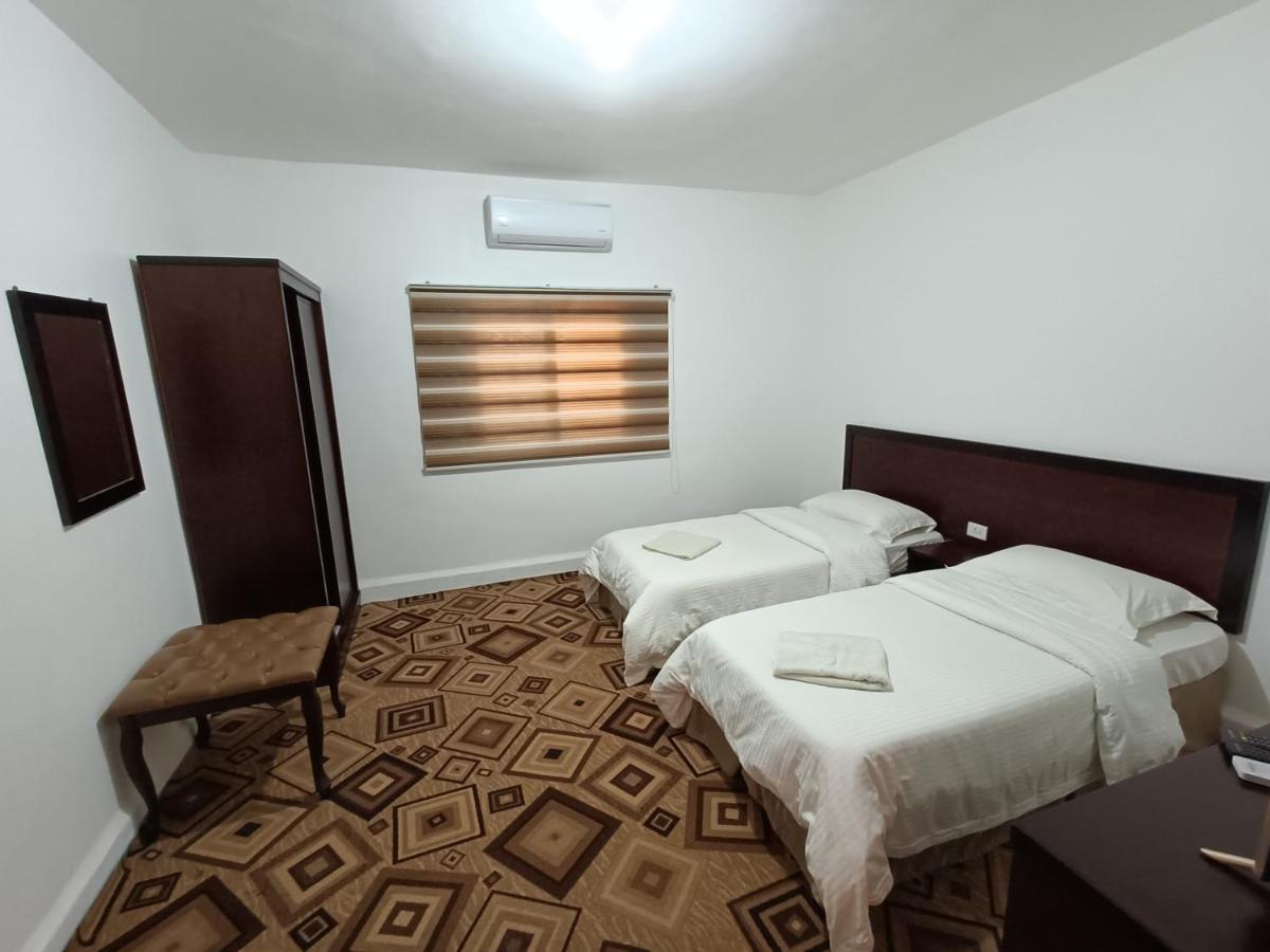 Happy Night Hostel Wadi Musa Extérieur photo