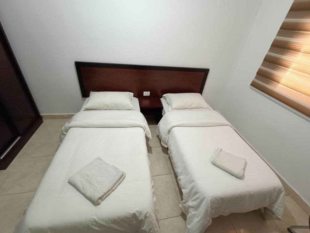 Happy Night Hostel Wadi Musa Extérieur photo