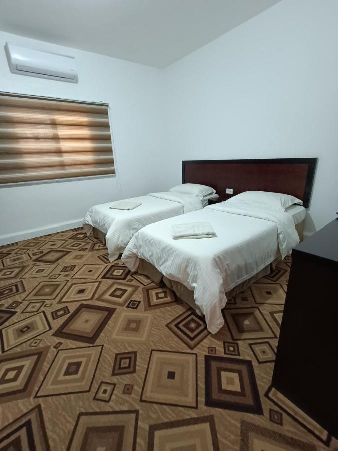Happy Night Hostel Wadi Musa Extérieur photo