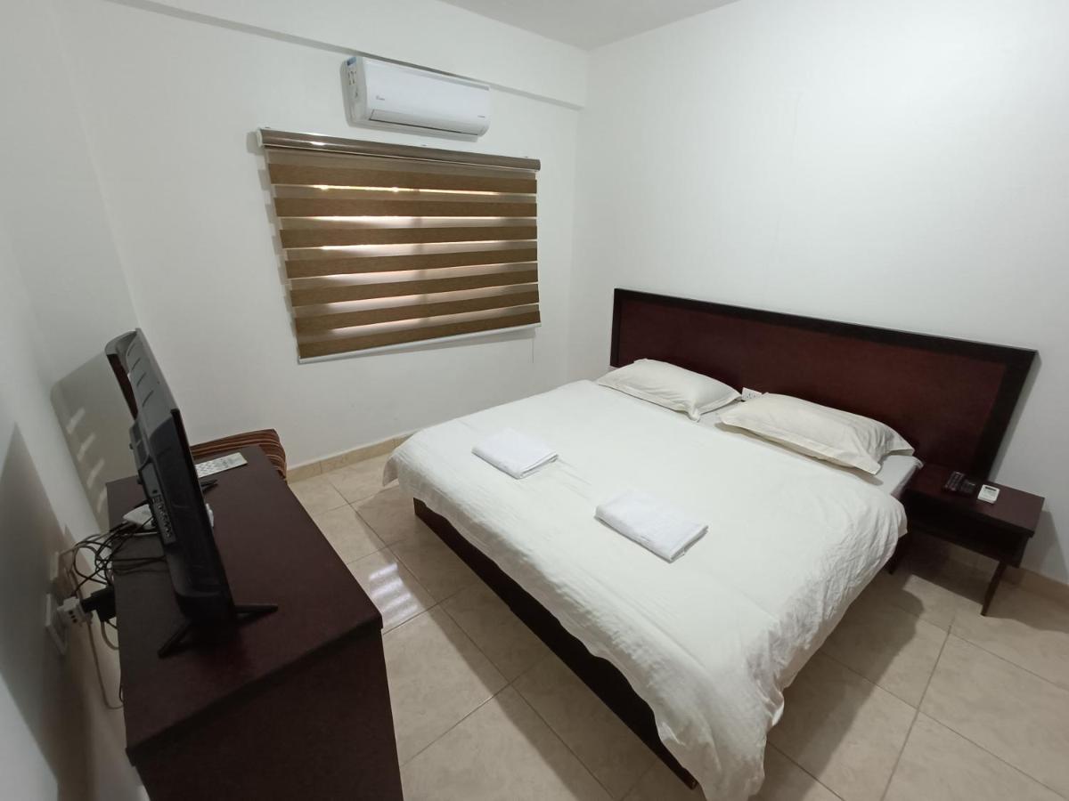 Happy Night Hostel Wadi Musa Extérieur photo