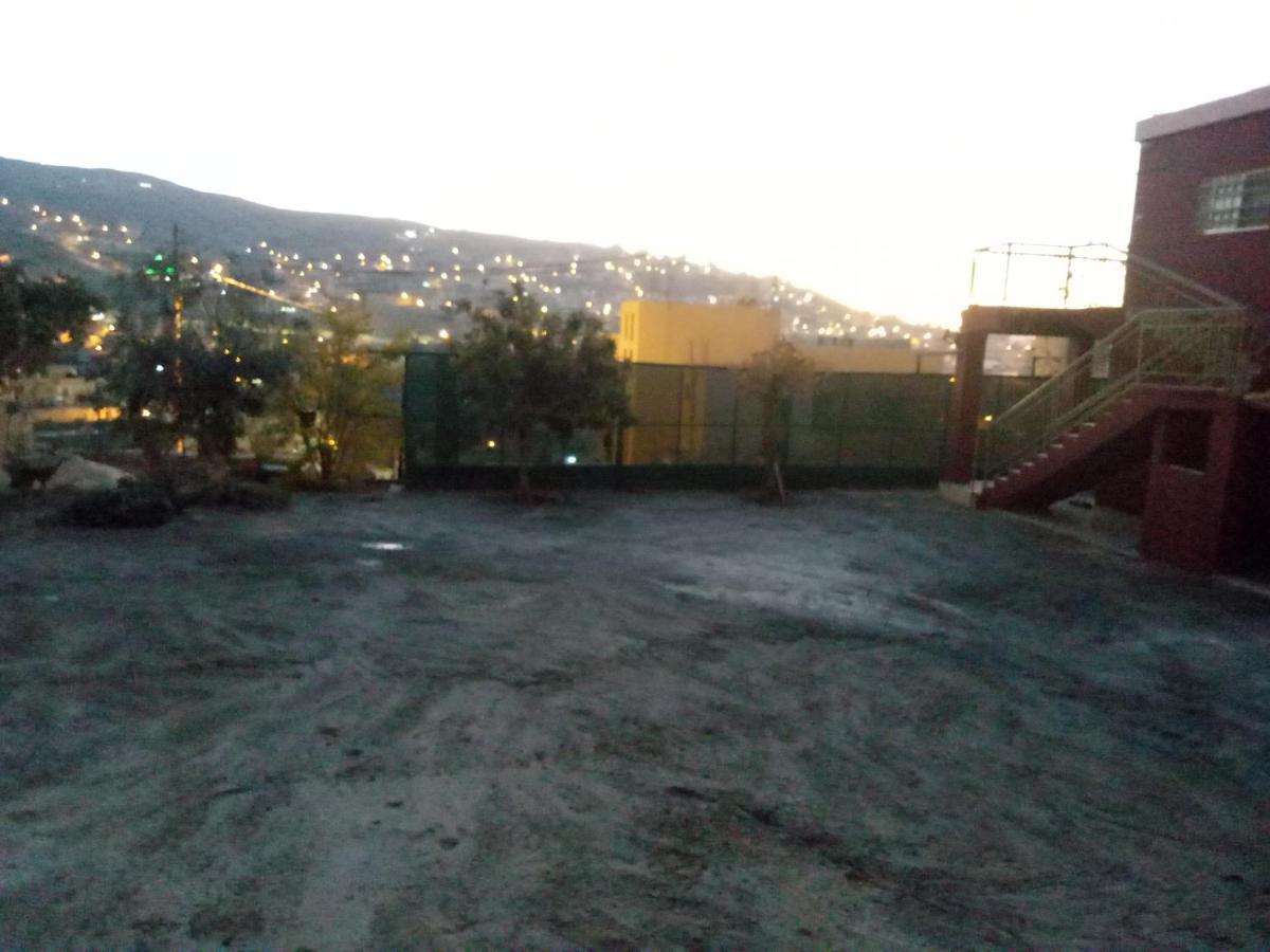 Happy Night Hostel Wadi Musa Extérieur photo